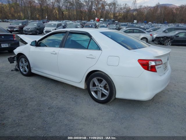 Photo 2 VIN: 4T1BF1FK9EU469055 - TOYOTA CAMRY 