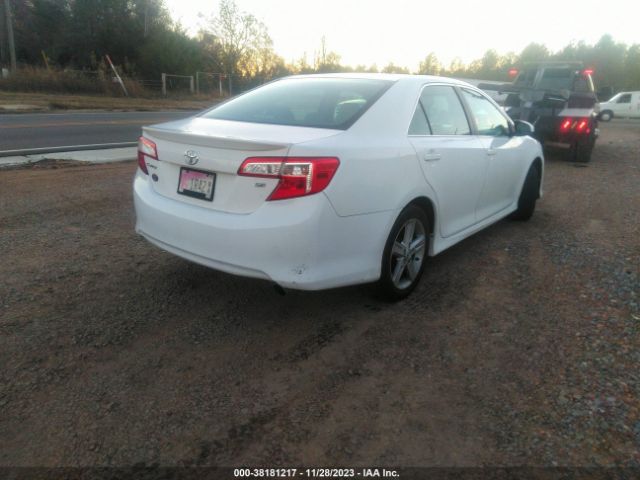 Photo 3 VIN: 4T1BF1FK9EU750434 - TOYOTA CAMRY 