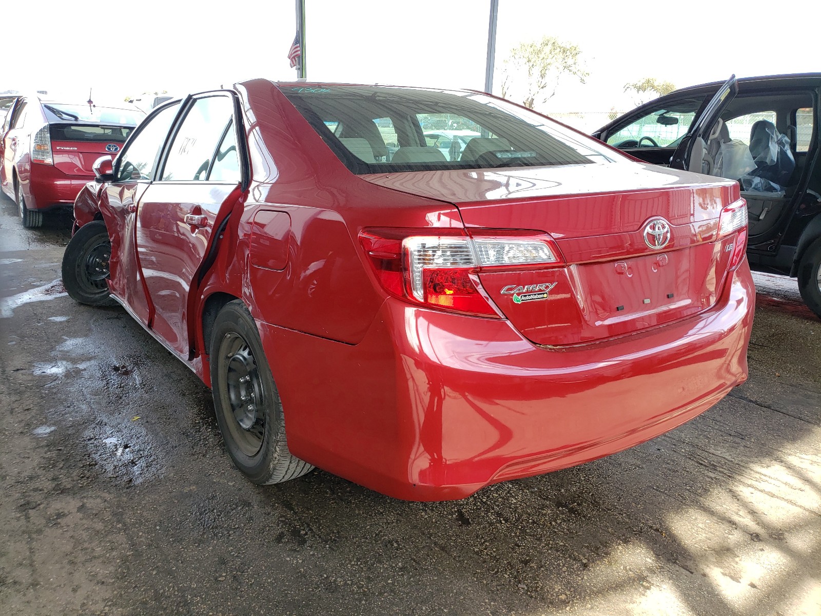 Photo 2 VIN: 4T1BF1FK9EU762695 - TOYOTA CAMRY L 