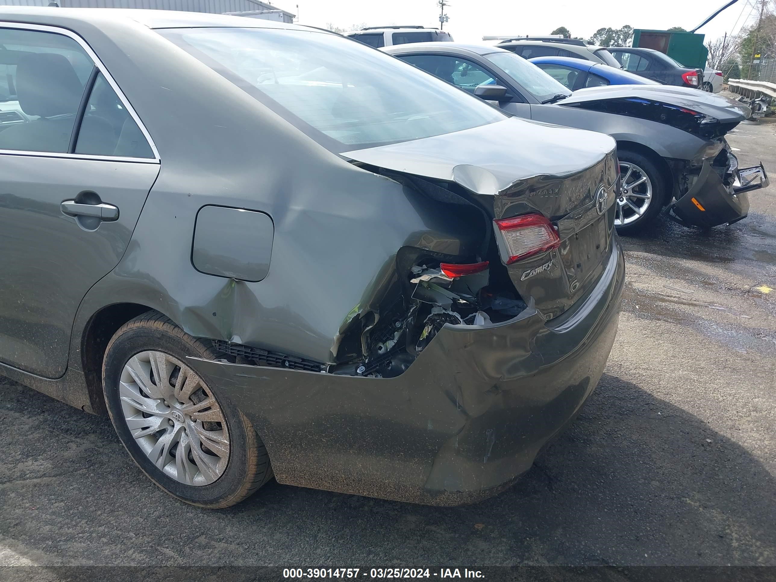 Photo 5 VIN: 4T1BF1FK9EU824290 - TOYOTA CAMRY 