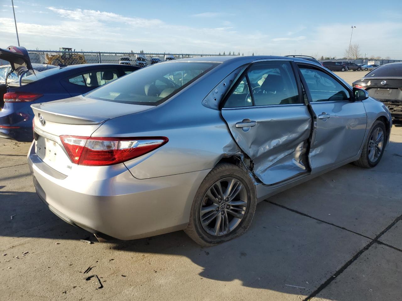 Photo 2 VIN: 4T1BF1FK9FU071278 - TOYOTA CAMRY 