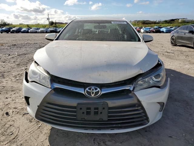 Photo 4 VIN: 4T1BF1FK9FU915111 - TOYOTA CAMRY LE 