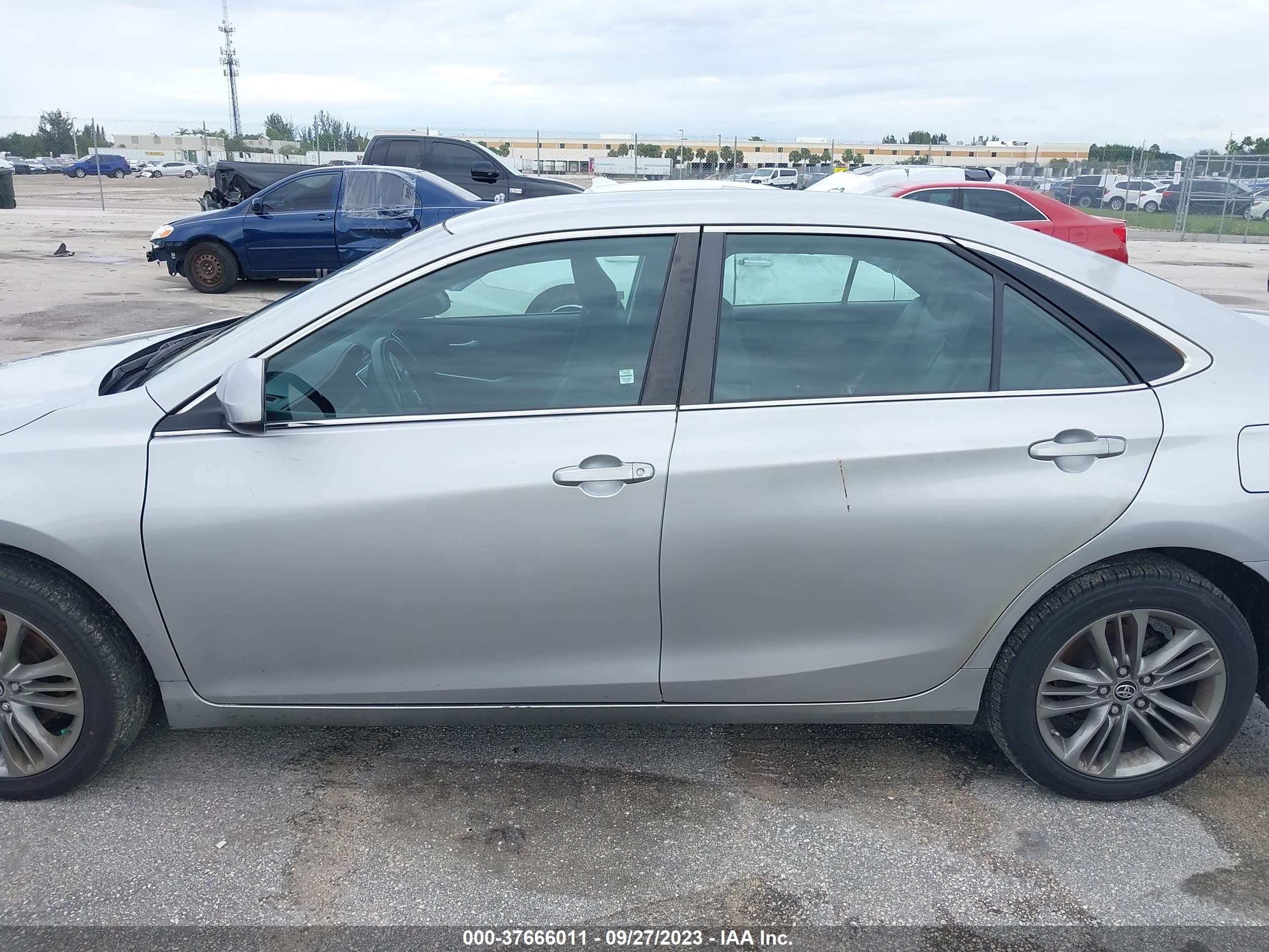 Photo 13 VIN: 4T1BF1FK9FU956984 - TOYOTA CAMRY 