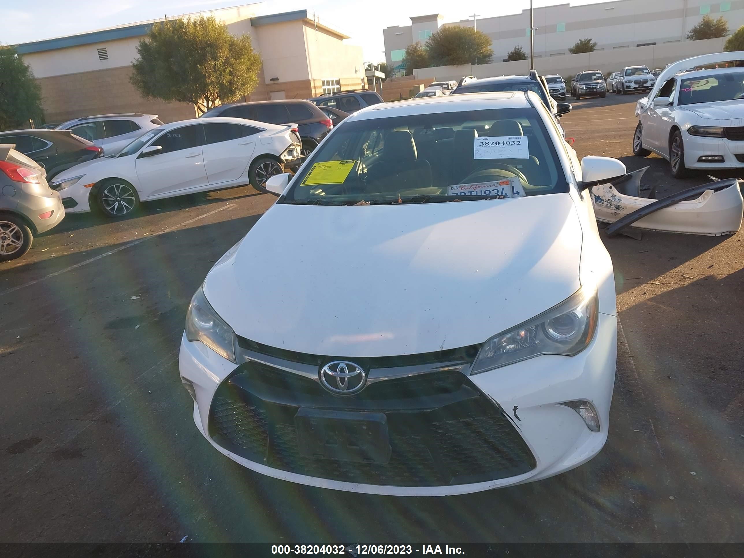 Photo 12 VIN: 4T1BF1FK9GU126605 - TOYOTA CAMRY 