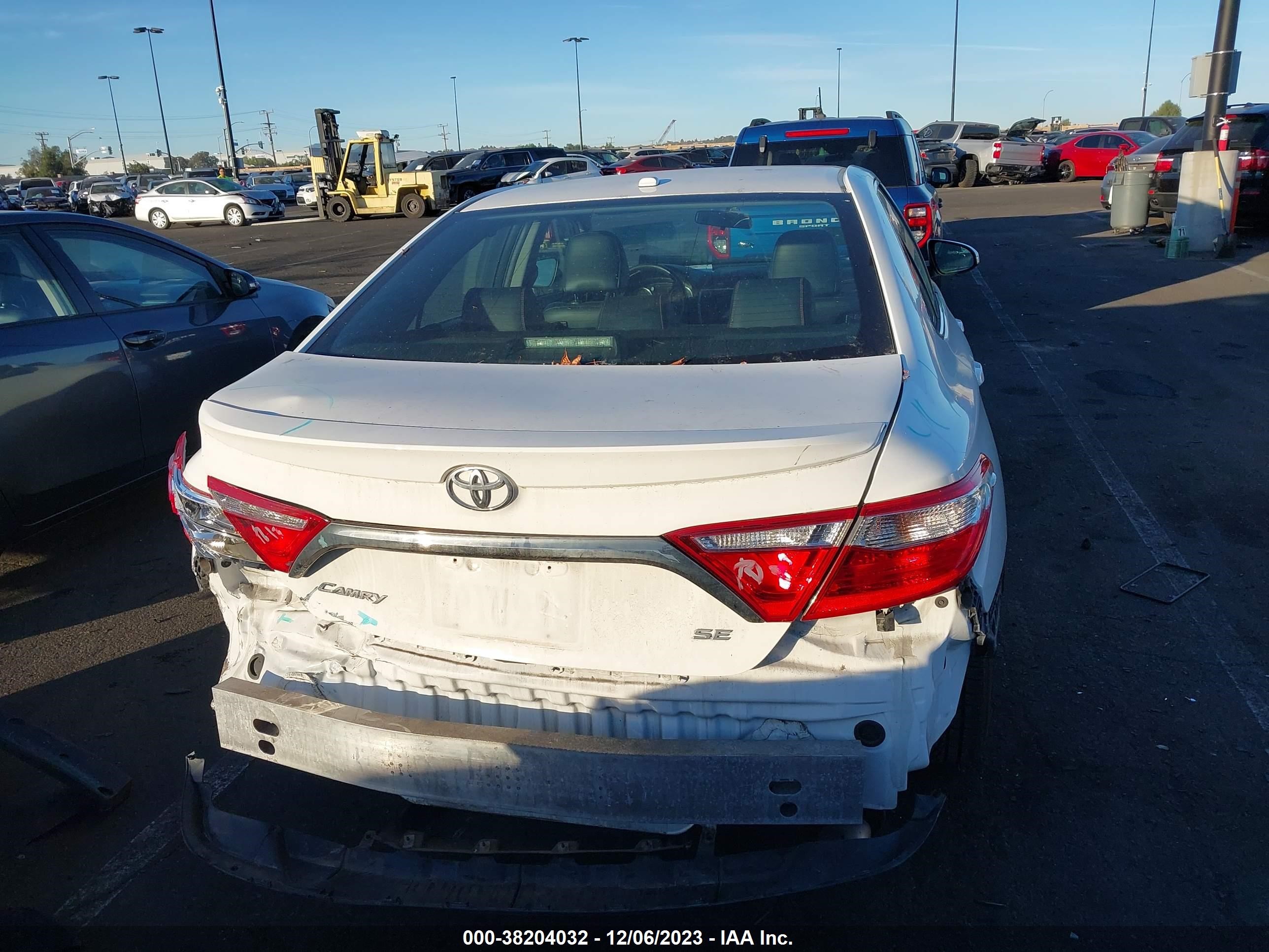 Photo 16 VIN: 4T1BF1FK9GU126605 - TOYOTA CAMRY 