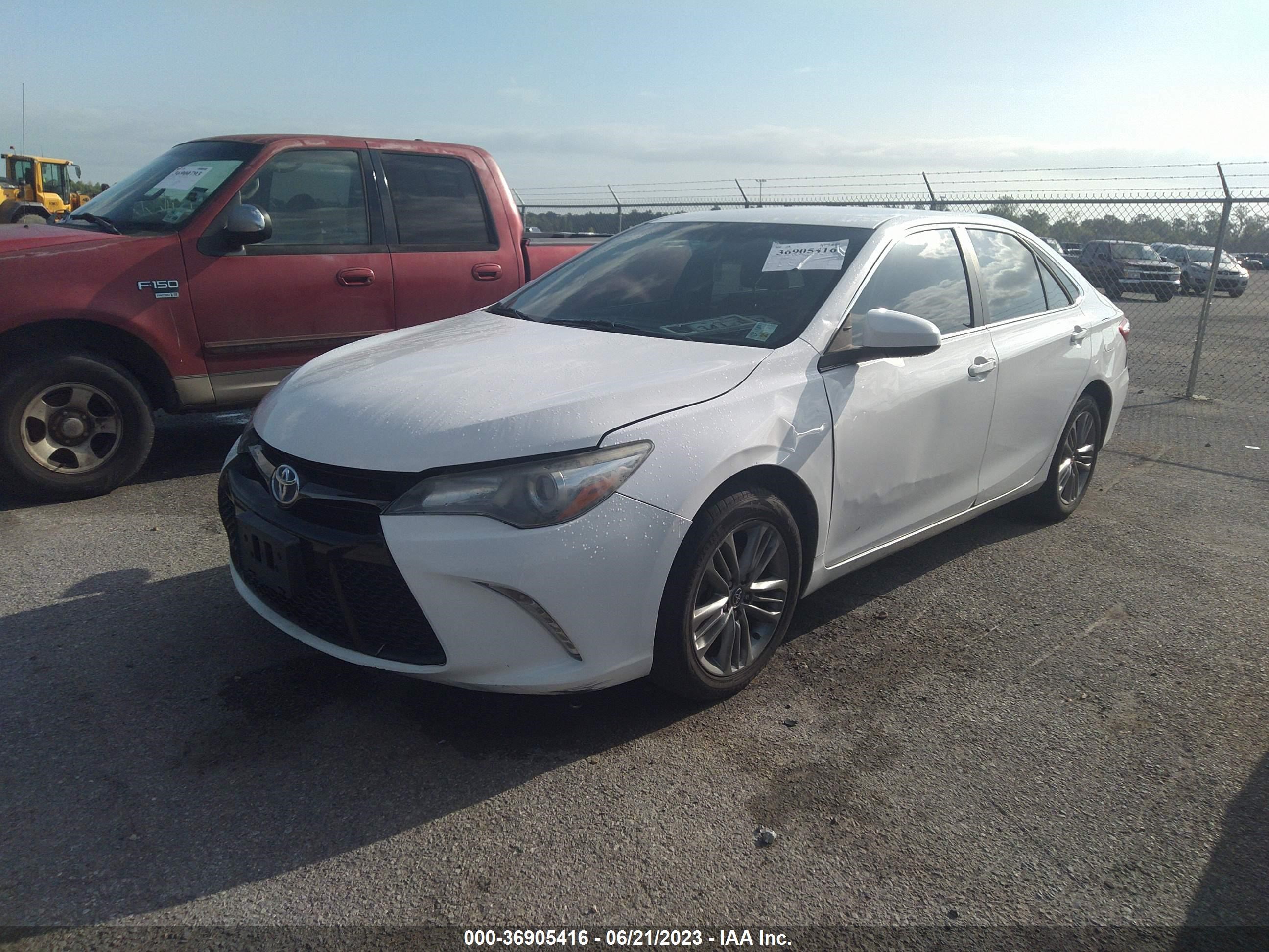 Photo 2 VIN: 4T1BF1FK9GU202310 - TOYOTA CAMRY 