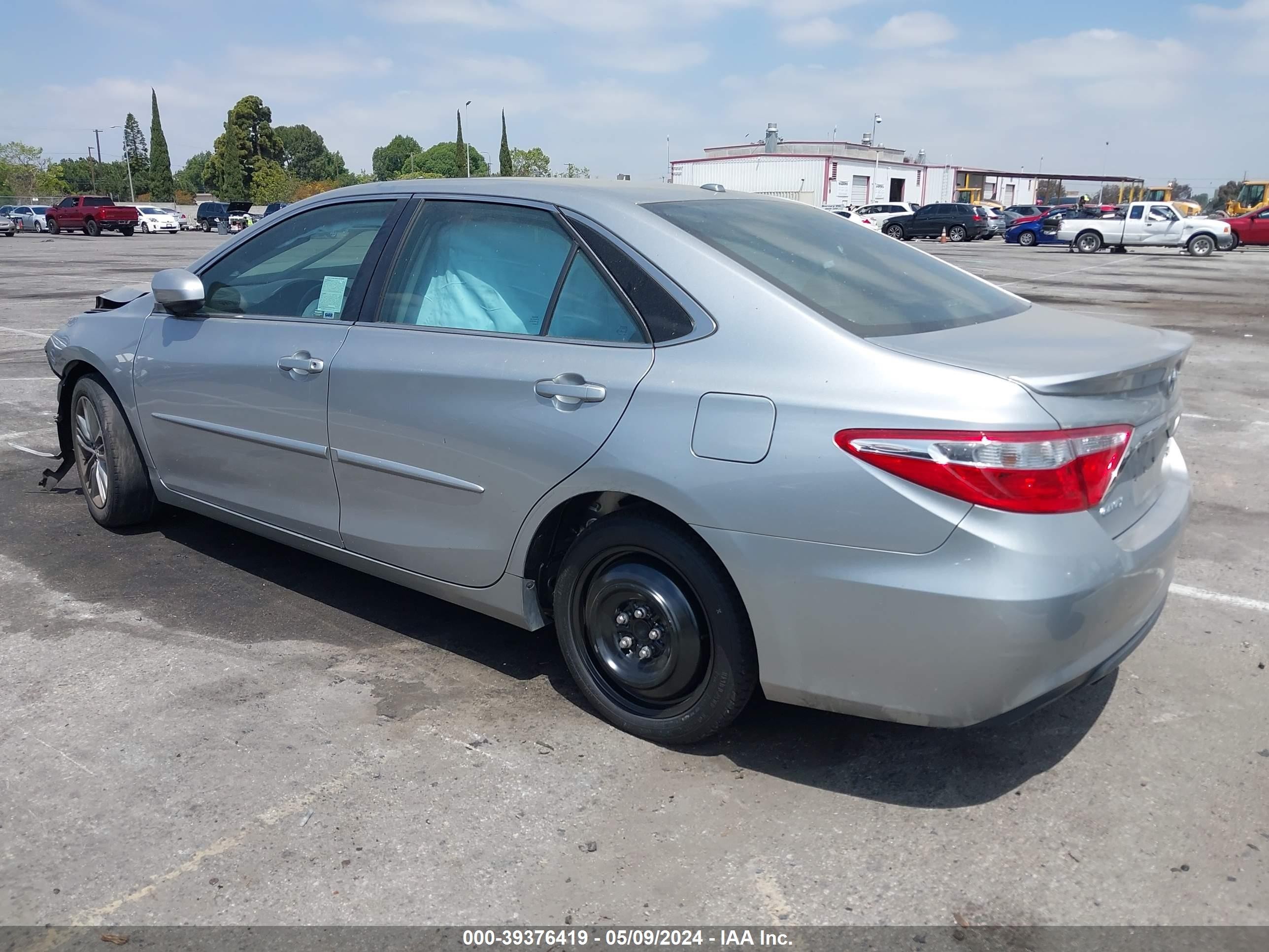 Photo 2 VIN: 4T1BF1FK9HU317619 - TOYOTA CAMRY 