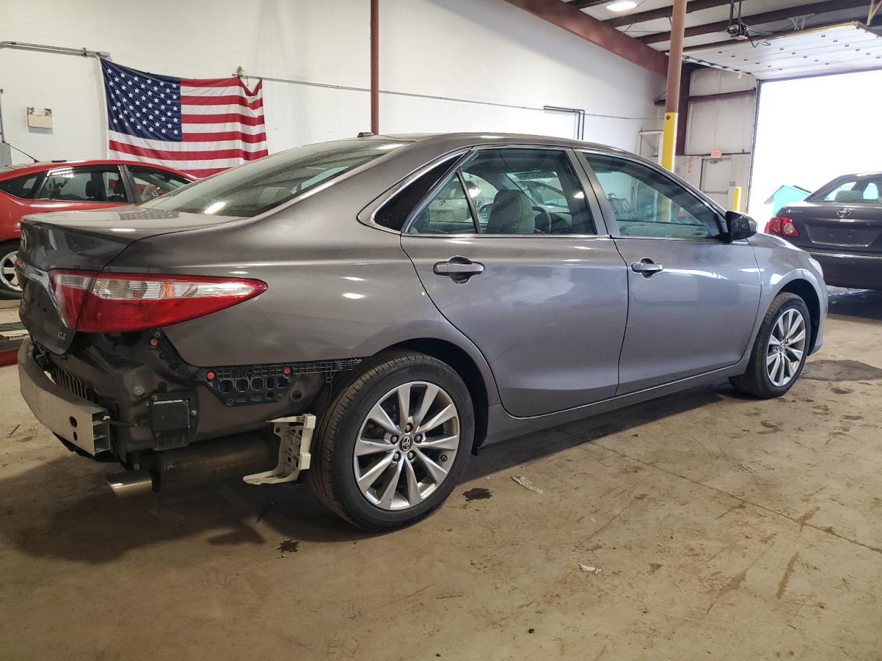 Photo 2 VIN: 4T1BF1FK9HU759218 - TOYOTA CAMRY 