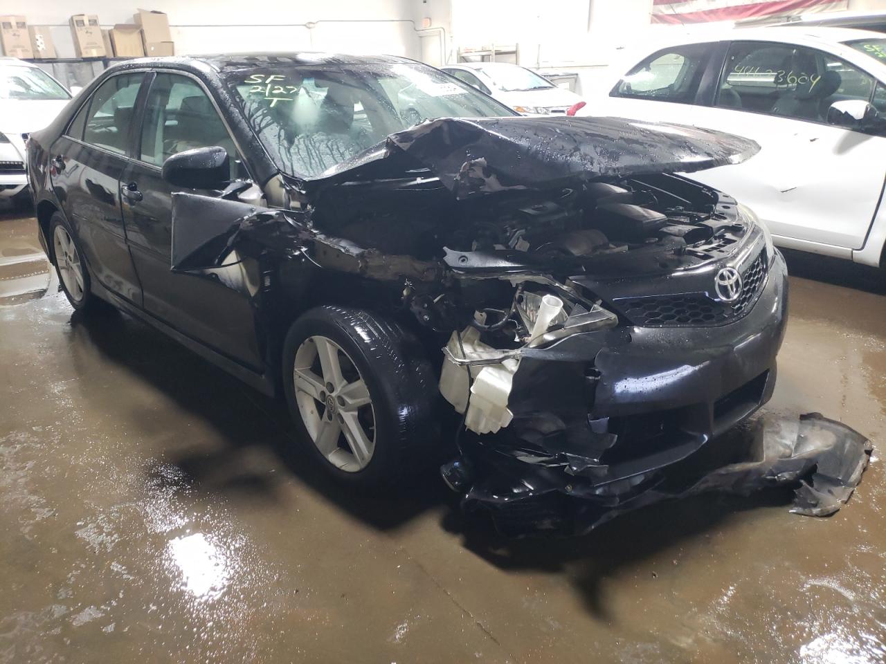 Photo 3 VIN: 4T1BF1FKXCU055666 - TOYOTA CAMRY 