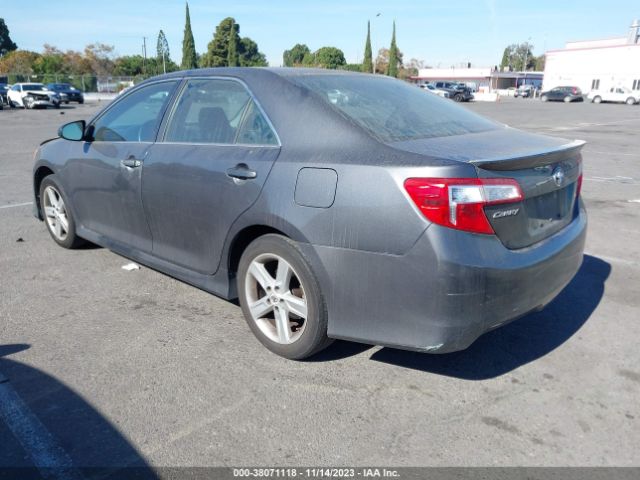 Photo 2 VIN: 4T1BF1FKXCU055683 - TOYOTA CAMRY 