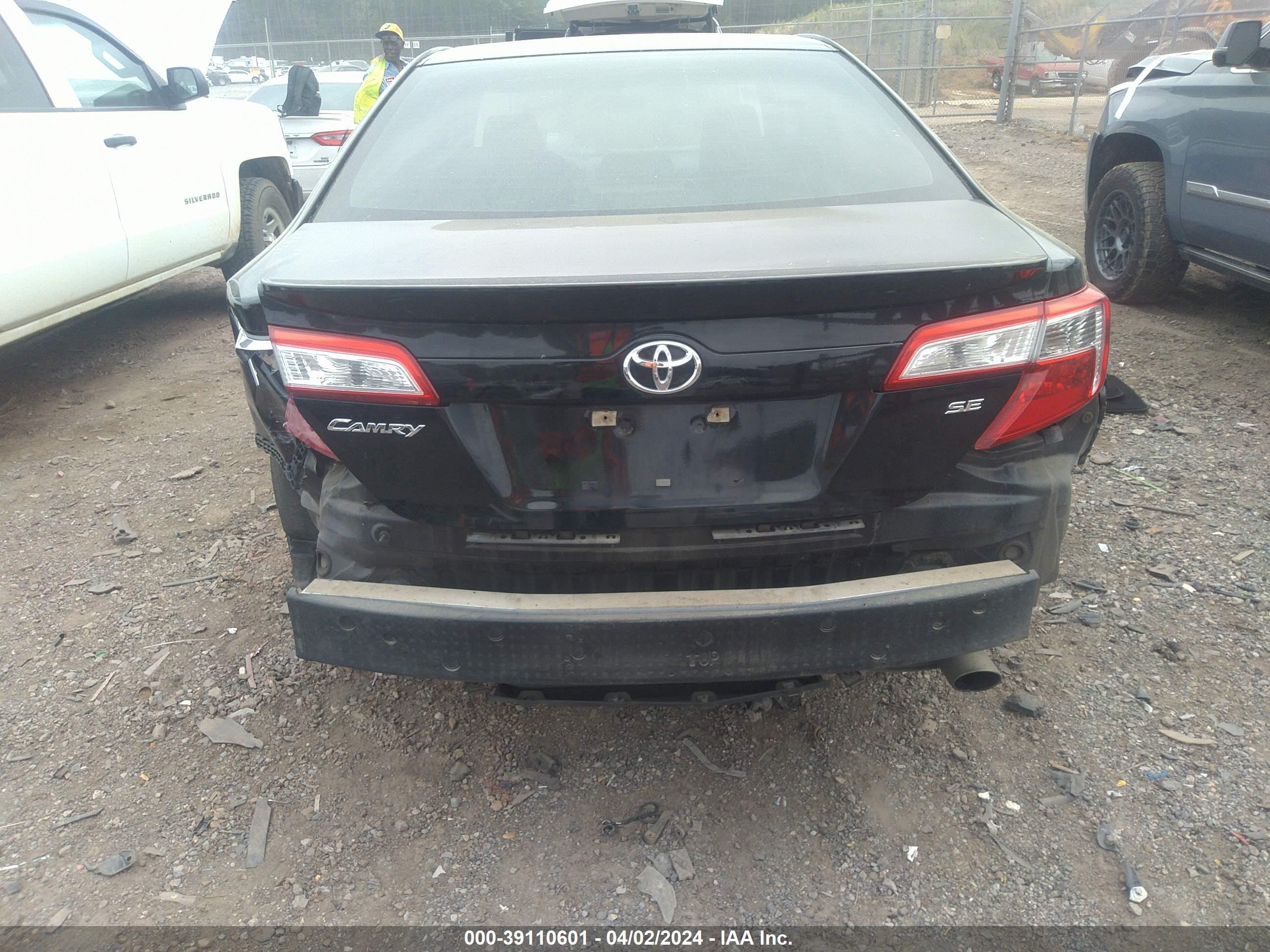 Photo 12 VIN: 4T1BF1FKXCU103859 - TOYOTA CAMRY 