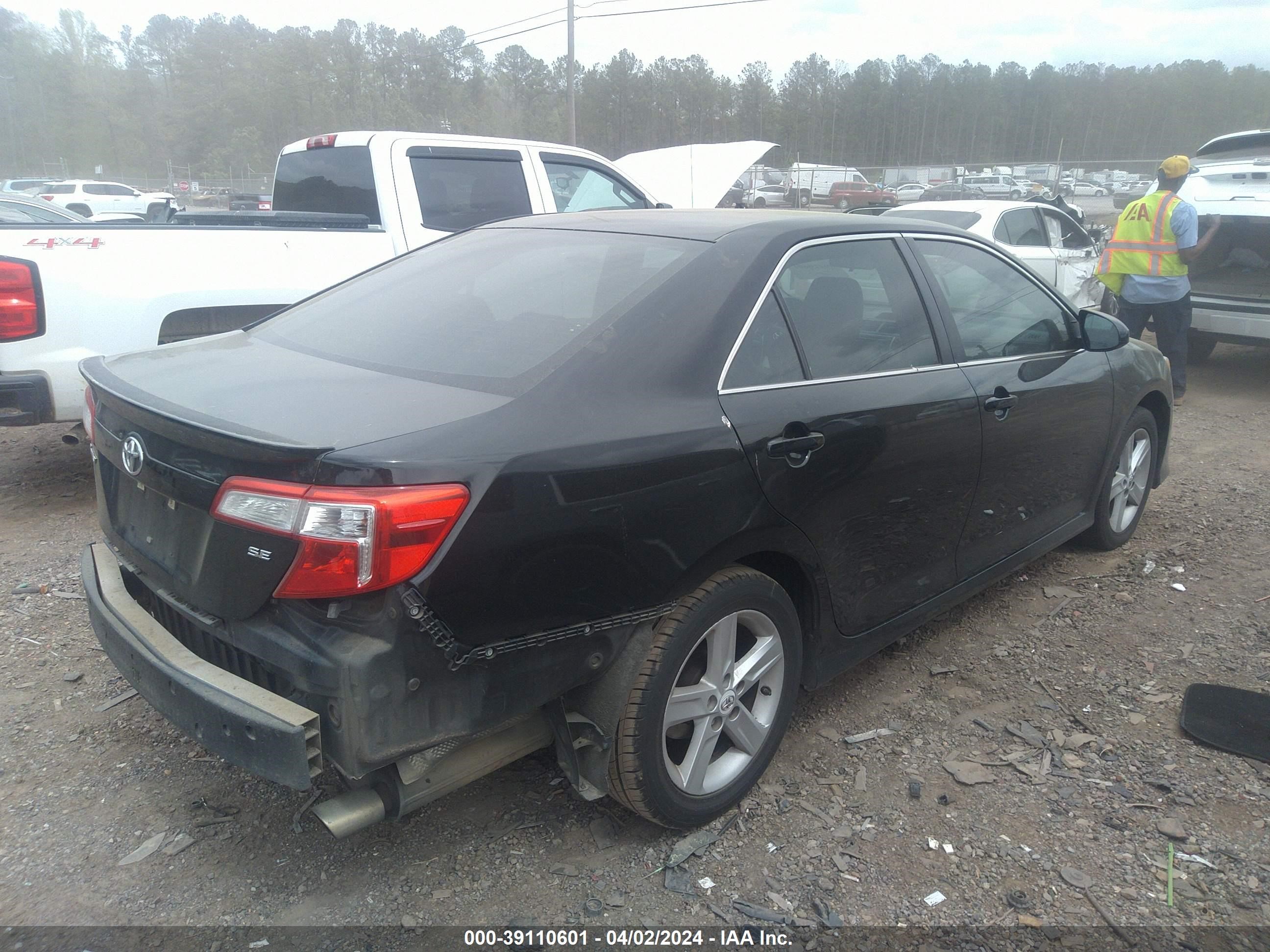 Photo 3 VIN: 4T1BF1FKXCU103859 - TOYOTA CAMRY 