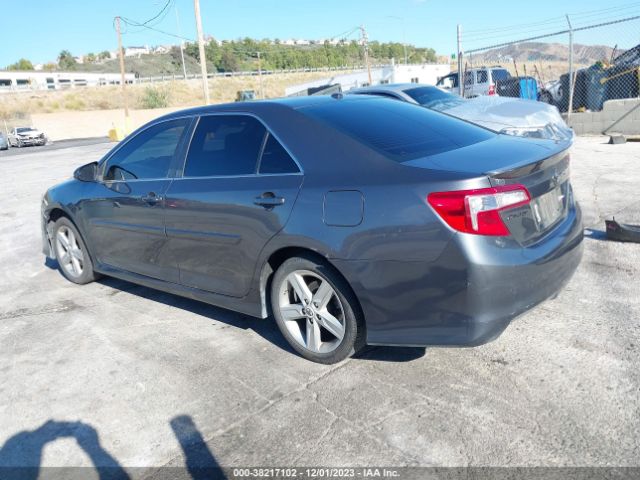 Photo 2 VIN: 4T1BF1FKXCU138689 - TOYOTA CAMRY 