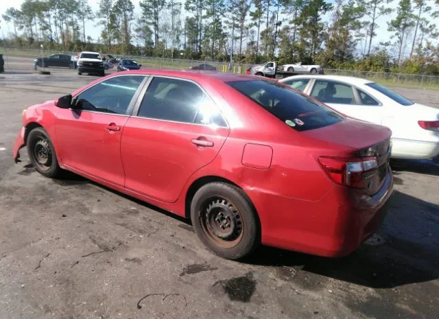 Photo 2 VIN: 4T1BF1FKXCU506823 - TOYOTA CAMRY 