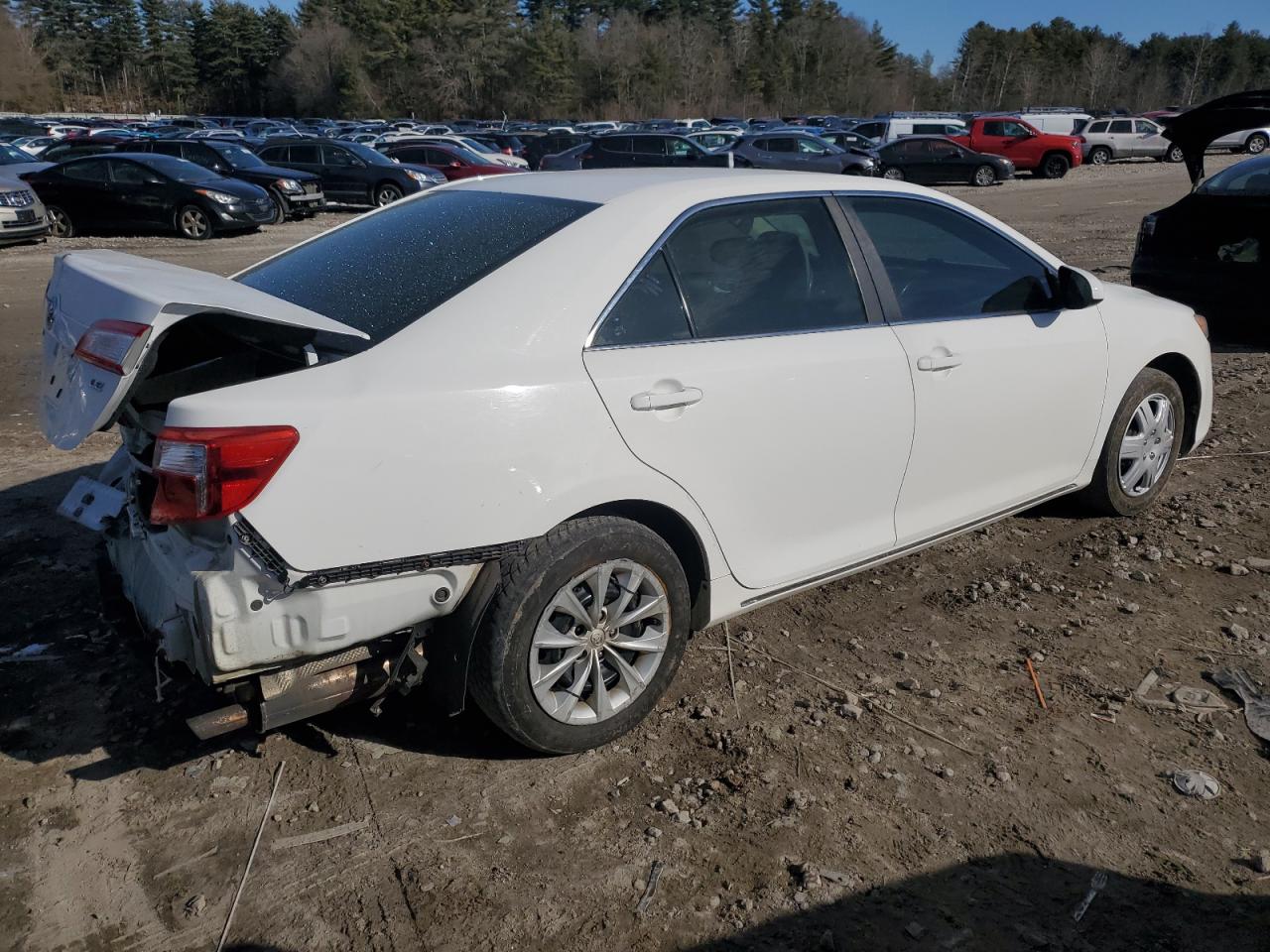 Photo 2 VIN: 4T1BF1FKXCU528885 - TOYOTA CAMRY 