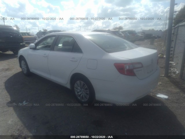 Photo 2 VIN: 4T1BF1FKXCU552457 - TOYOTA CAMRY 