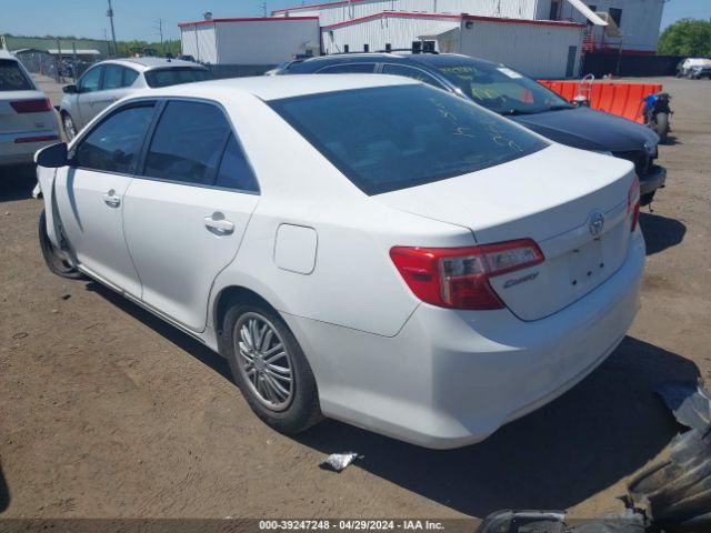 Photo 2 VIN: 4T1BF1FKXCU555178 - TOYOTA CAMRY 