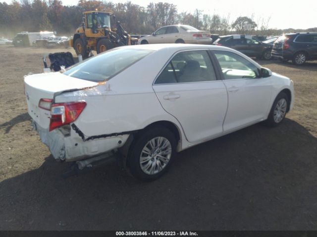 Photo 3 VIN: 4T1BF1FKXCU561871 - TOYOTA CAMRY 