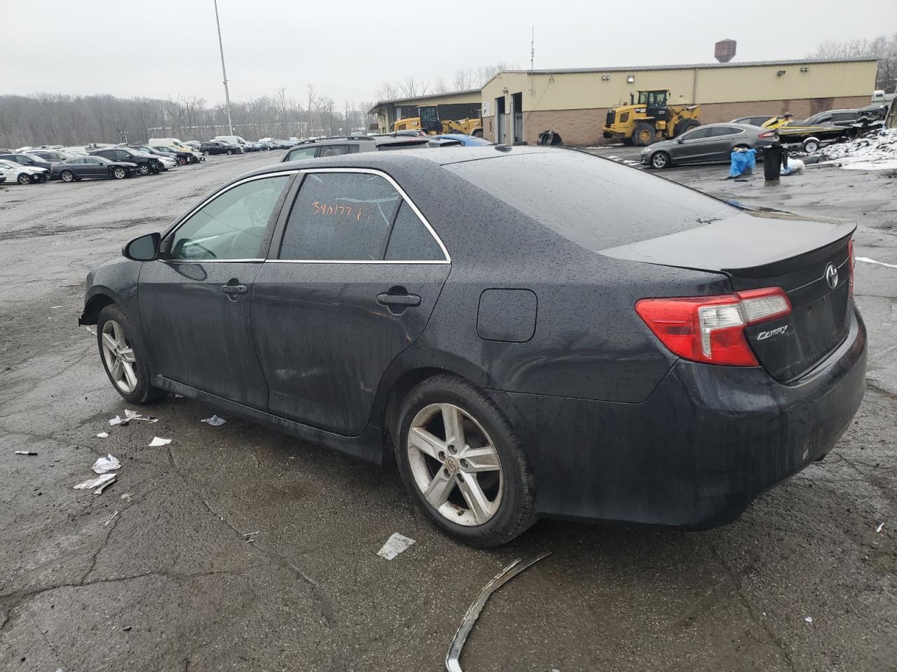 Photo 1 VIN: 4T1BF1FKXCU571588 - TOYOTA CAMRY 