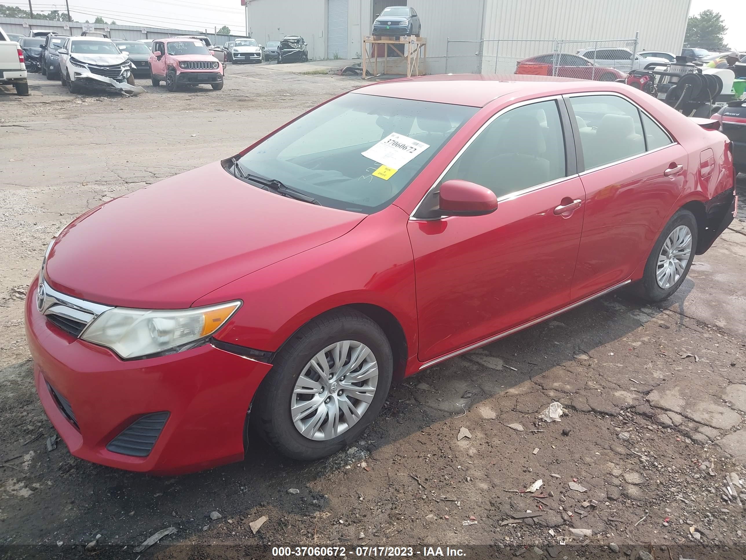 Photo 1 VIN: 4T1BF1FKXCU572465 - TOYOTA CAMRY 