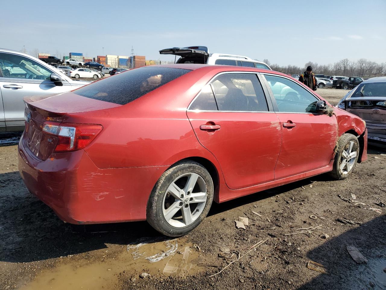 Photo 2 VIN: 4T1BF1FKXCU630607 - TOYOTA CAMRY 