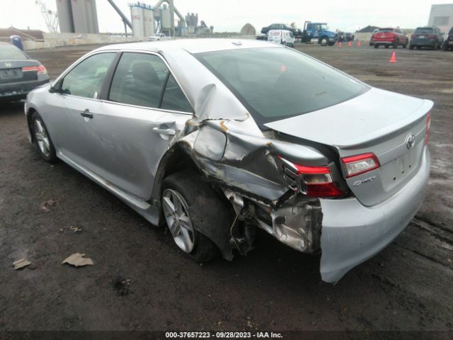 Photo 2 VIN: 4T1BF1FKXDU205504 - TOYOTA CAMRY 