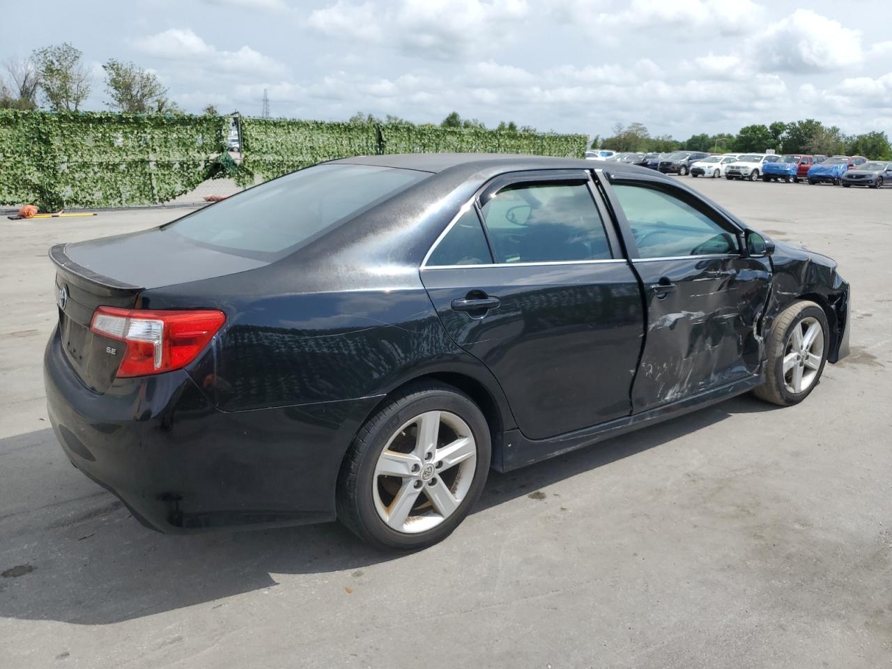 Photo 2 VIN: 4T1BF1FKXDU230385 - TOYOTA CAMRY 