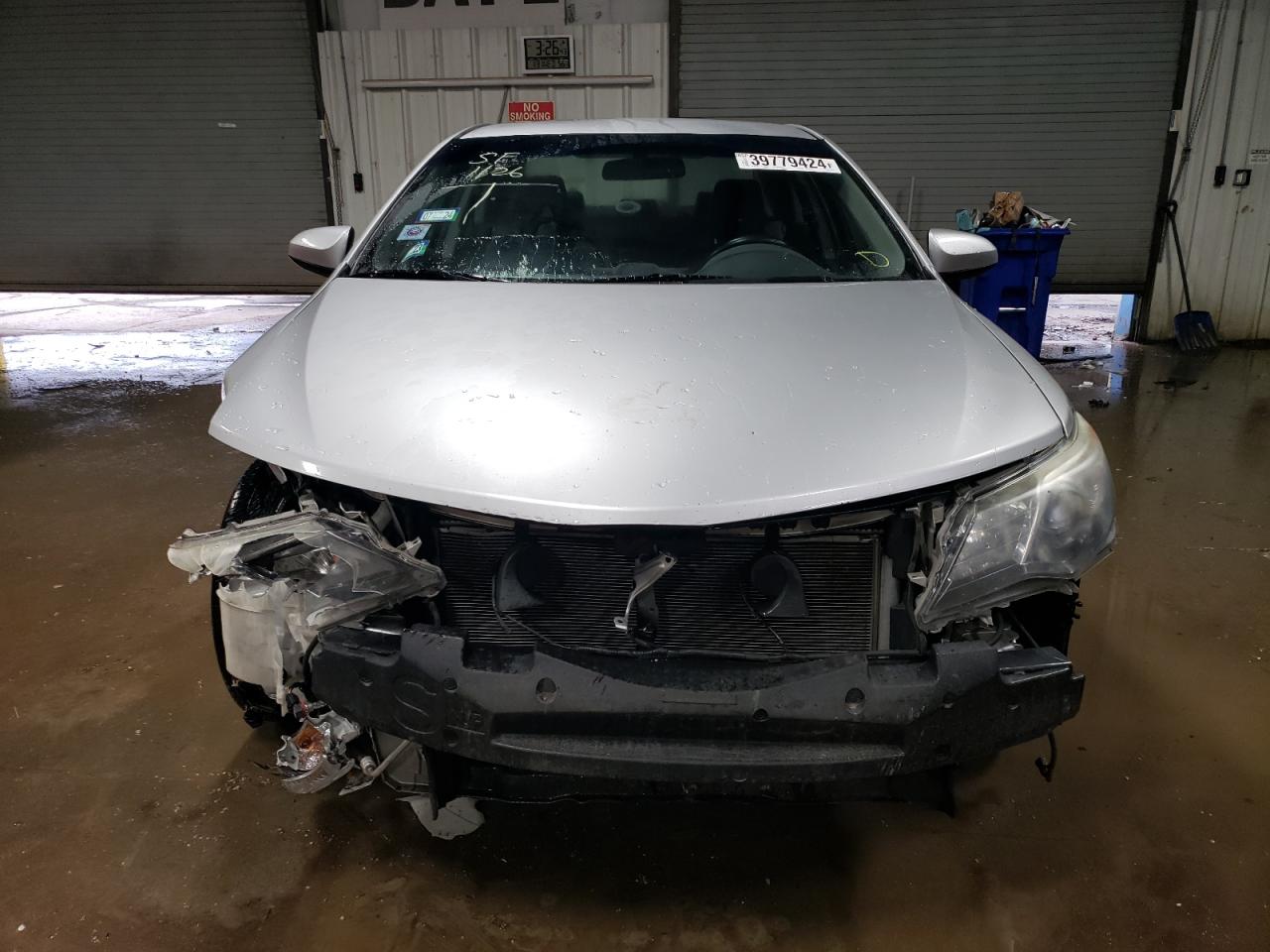 Photo 4 VIN: 4T1BF1FKXDU237076 - TOYOTA CAMRY 