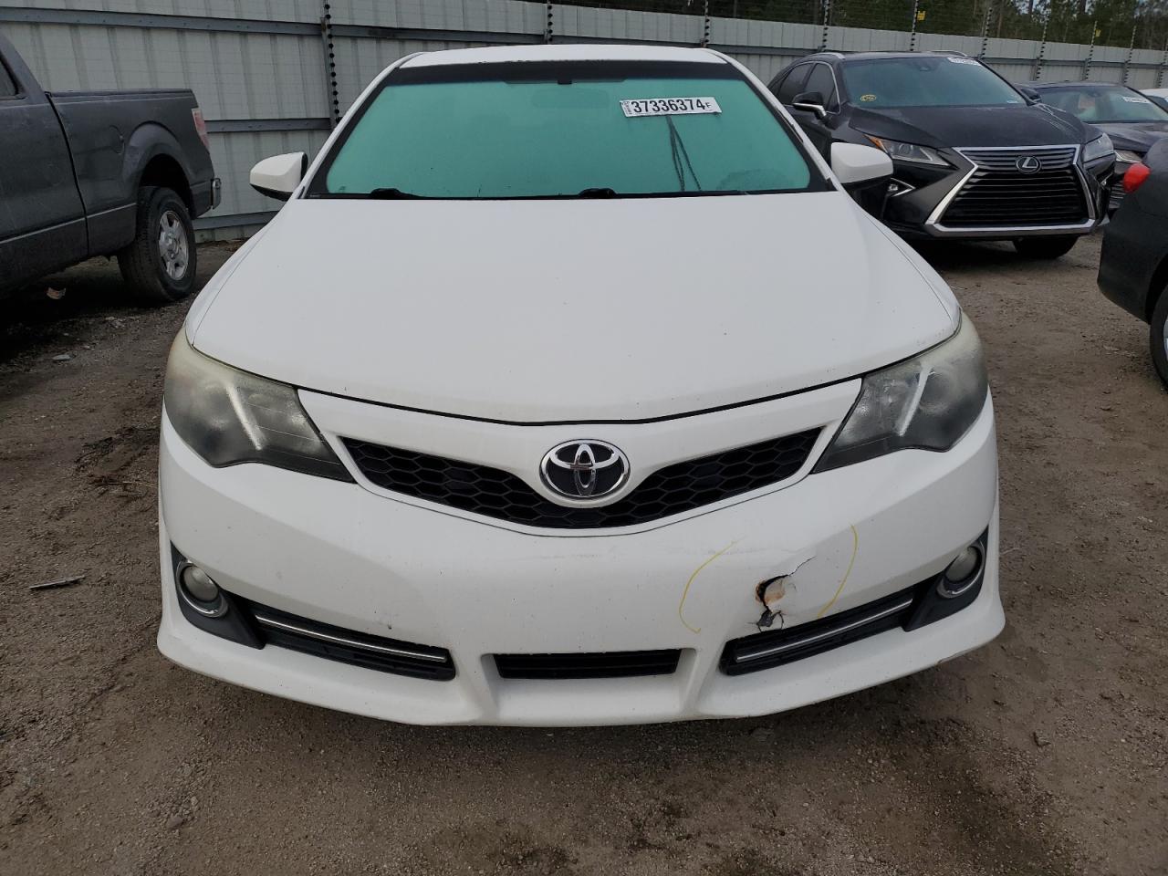 Photo 4 VIN: 4T1BF1FKXDU262057 - TOYOTA CAMRY 