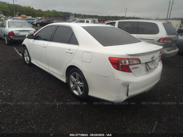 Photo 2 VIN: 4T1BF1FKXDU671448 - TOYOTA CAMRY 