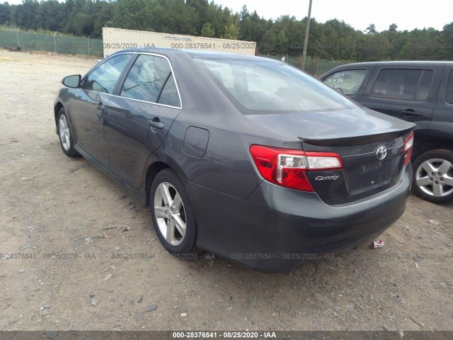 Photo 2 VIN: 4T1BF1FKXDU677279 - TOYOTA CAMRY 