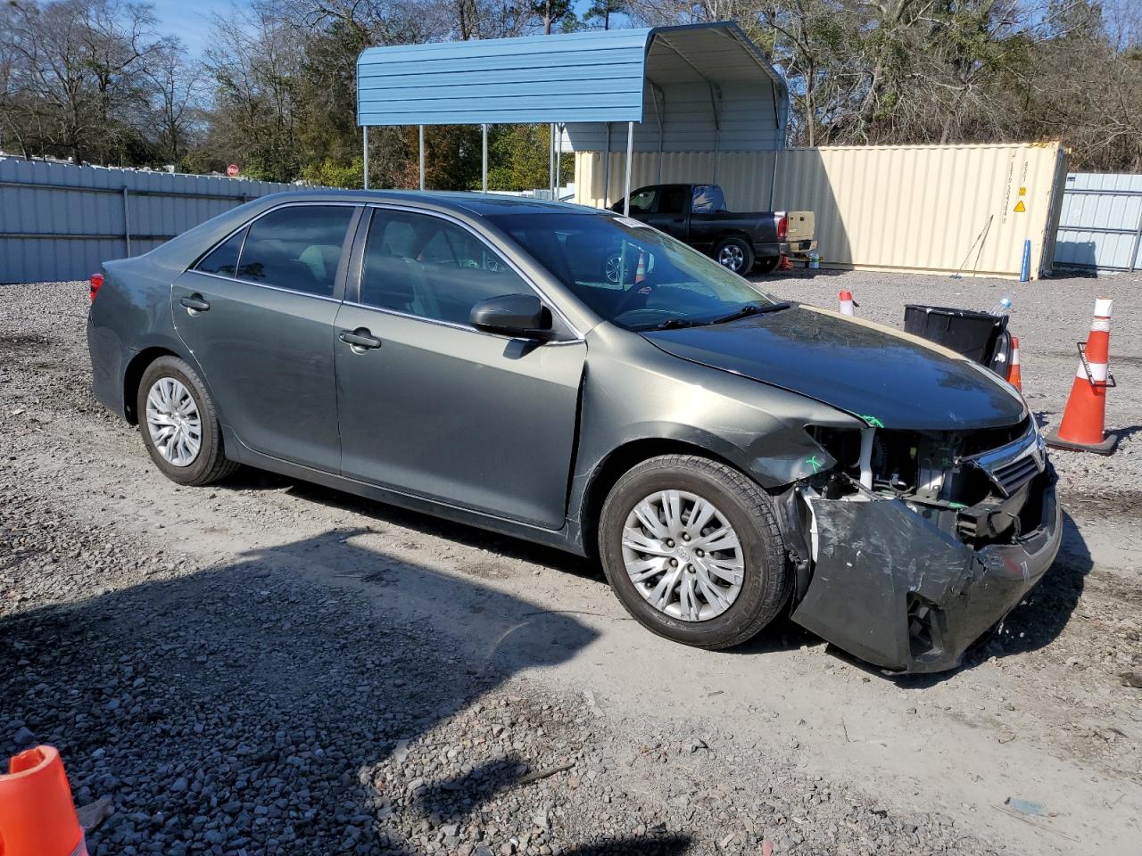 Photo 3 VIN: 4T1BF1FKXDU684796 - TOYOTA CAMRY 