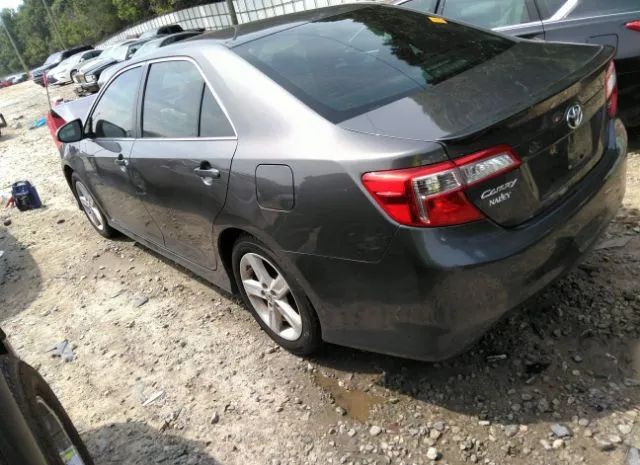 Photo 2 VIN: 4T1BF1FKXDU689254 - TOYOTA CAMRY 