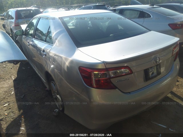 Photo 2 VIN: 4T1BF1FKXDU699847 - TOYOTA CAMRY 