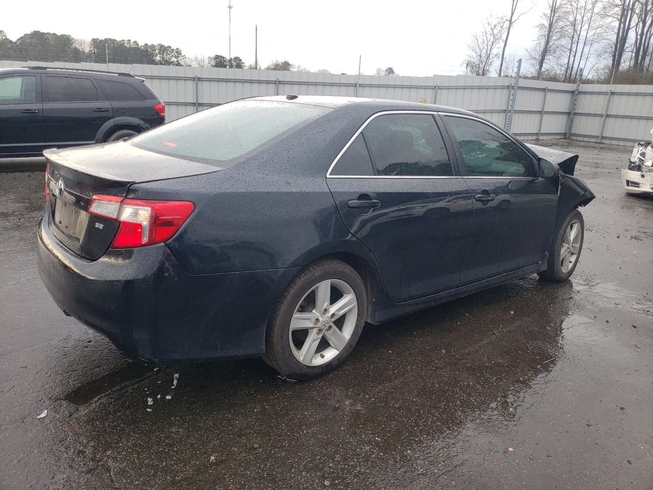 Photo 2 VIN: 4T1BF1FKXEU339432 - TOYOTA CAMRY 