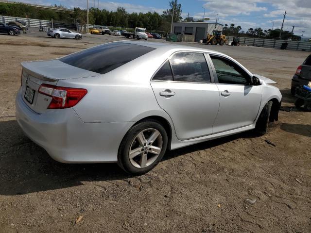 Photo 2 VIN: 4T1BF1FKXEU352035 - TOYOTA CAMRY L 