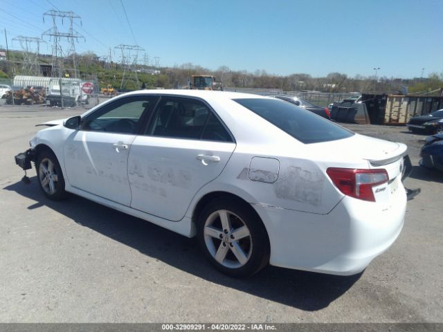 Photo 2 VIN: 4T1BF1FKXEU366050 - TOYOTA CAMRY 