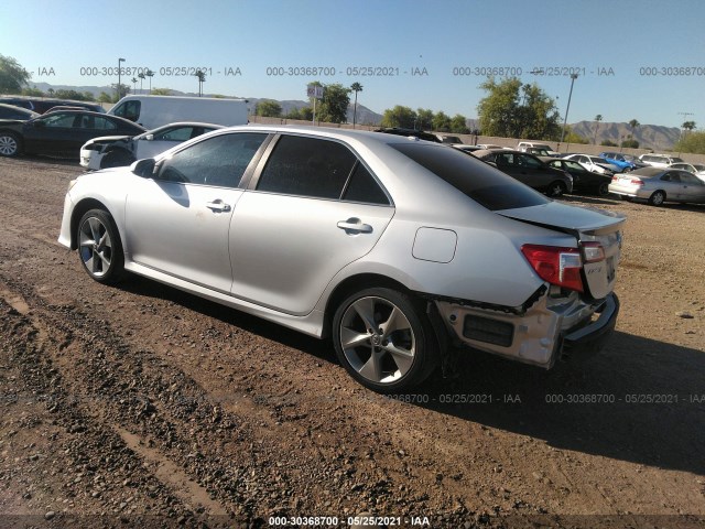 Photo 2 VIN: 4T1BF1FKXEU770966 - TOYOTA CAMRY 