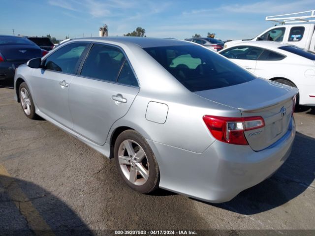 Photo 2 VIN: 4T1BF1FKXEU831765 - TOYOTA CAMRY 