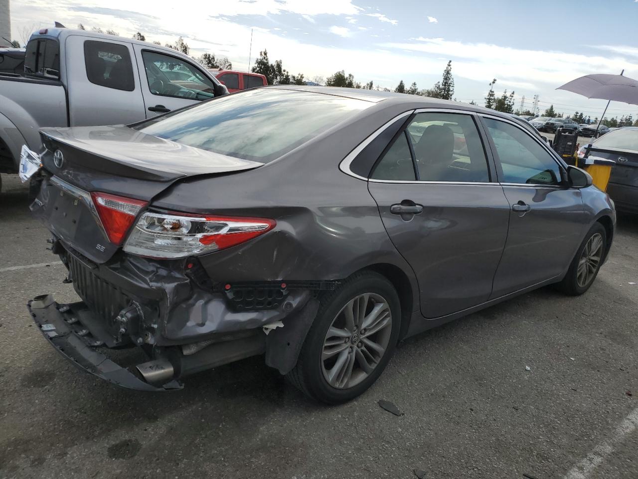 Photo 2 VIN: 4T1BF1FKXFU015284 - TOYOTA CAMRY 