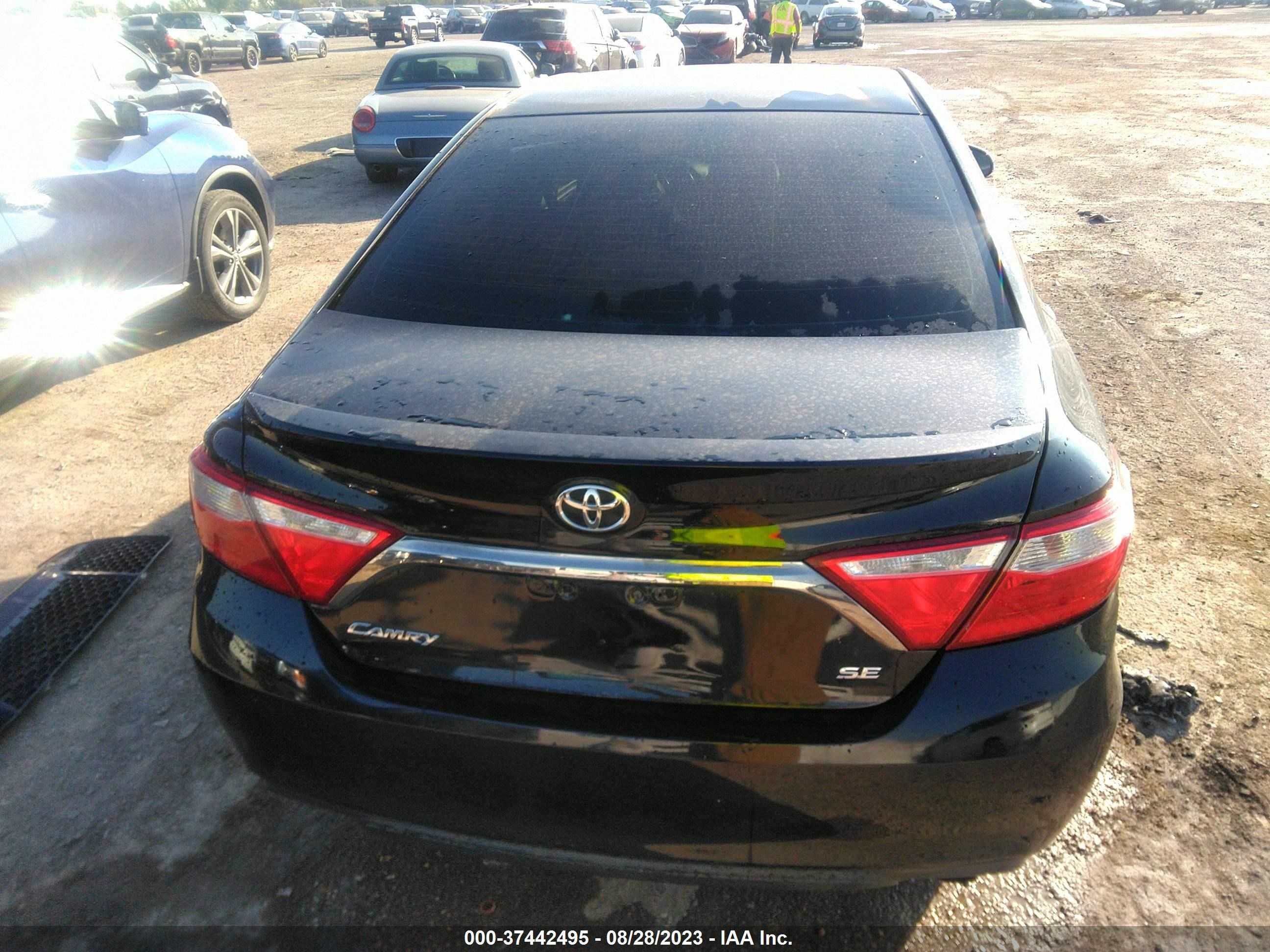 Photo 16 VIN: 4T1BF1FKXFU028634 - TOYOTA CAMRY 