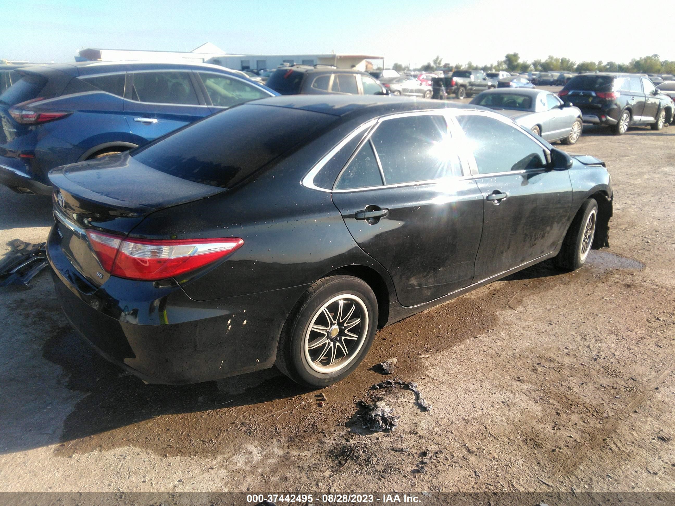 Photo 3 VIN: 4T1BF1FKXFU028634 - TOYOTA CAMRY 