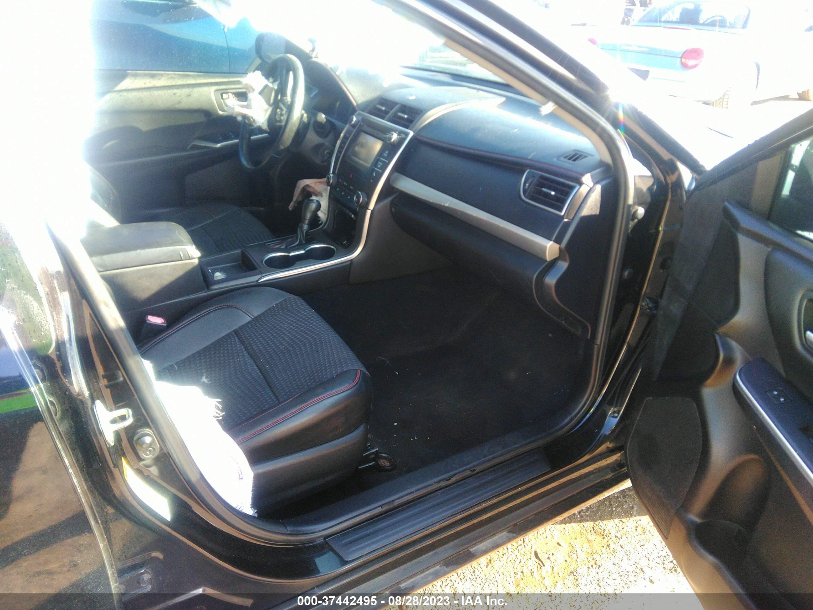 Photo 4 VIN: 4T1BF1FKXFU028634 - TOYOTA CAMRY 