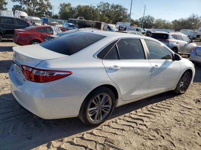 Photo 2 VIN: 4T1BF1FKXFU047135 - TOYOTA CAMRY LE 