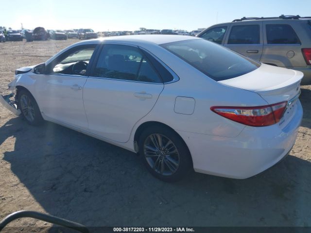 Photo 2 VIN: 4T1BF1FKXFU483810 - TOYOTA CAMRY 