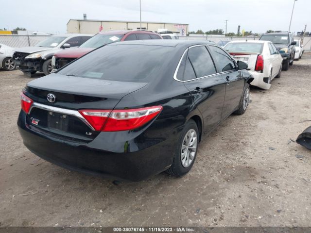 Photo 3 VIN: 4T1BF1FKXFU485640 - TOYOTA CAMRY 