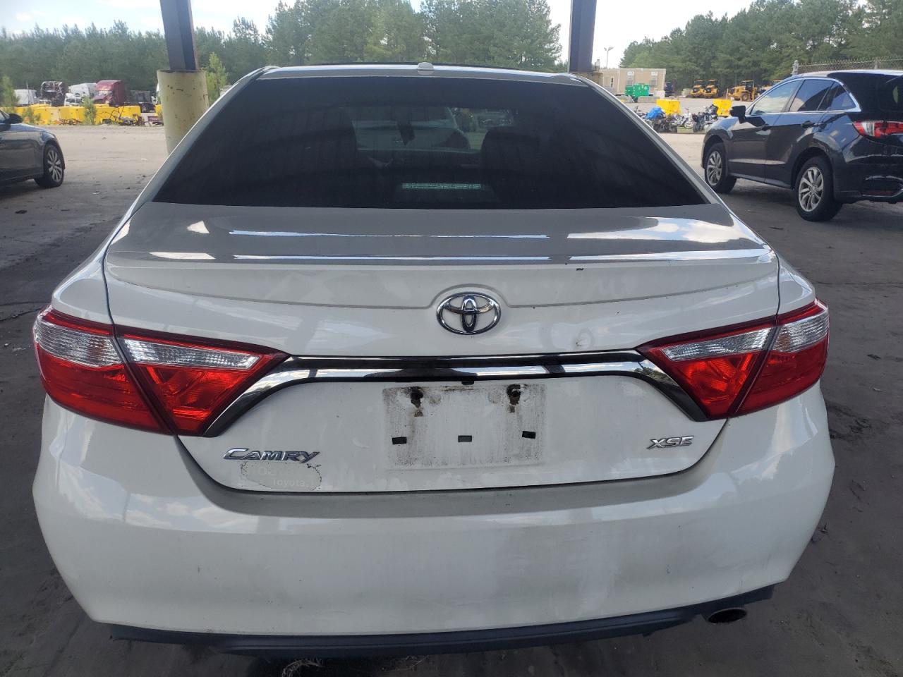 Photo 5 VIN: 4T1BF1FKXFU956931 - TOYOTA CAMRY 