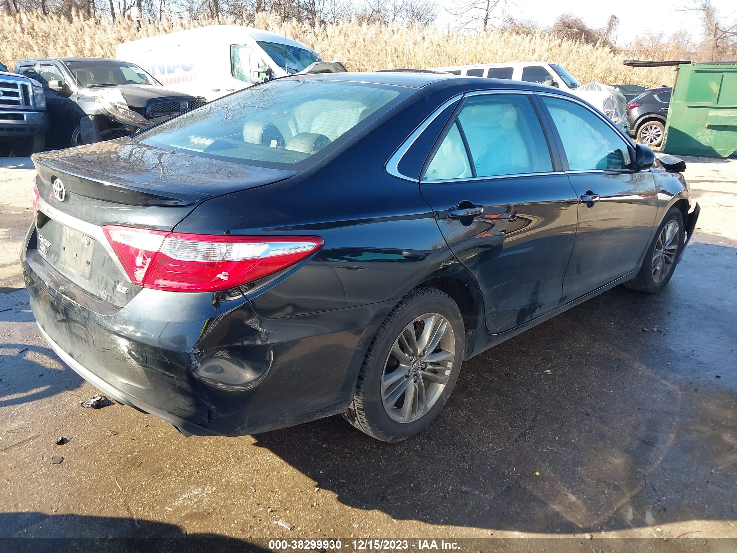 Photo 3 VIN: 4T1BF1FKXFU967606 - TOYOTA CAMRY 