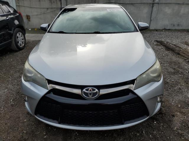 Photo 4 VIN: 4T1BF1FKXFU974359 - TOYOTA CAMRY LE 