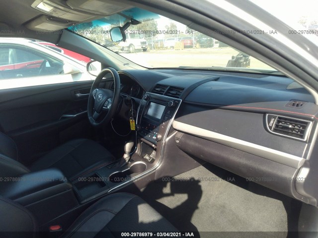 Photo 4 VIN: 4T1BF1FKXGU145583 - TOYOTA CAMRY 